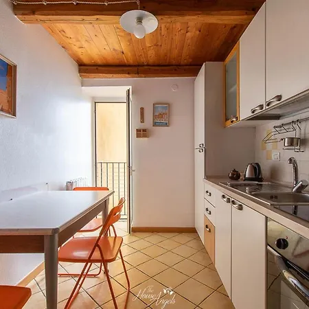 Appartamento Vista Mare E Comfort In Centro Storico Mentone