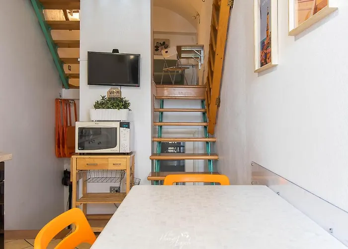 Apartamento Vista Mare E Comfort In Centro Storico Menton