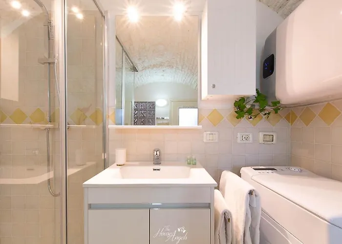 Apartamento Vista Mare E Comfort In Centro Storico Menton