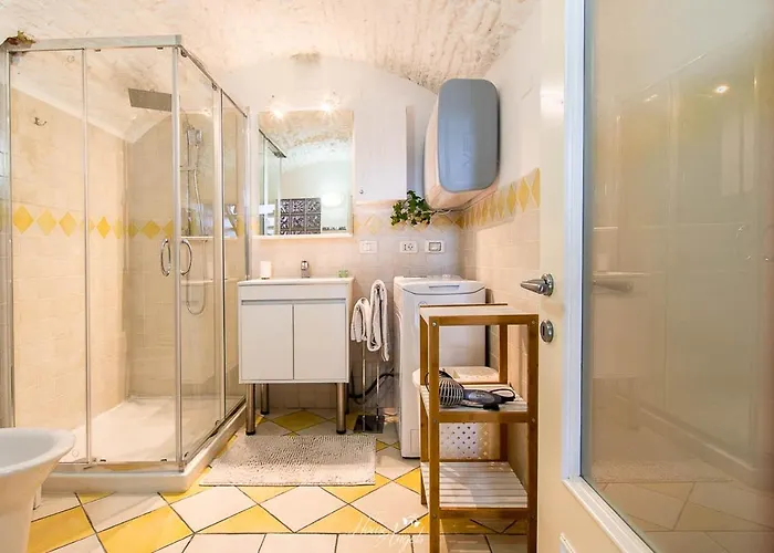 Vista Mare E Comfort In Centro Storico Menton