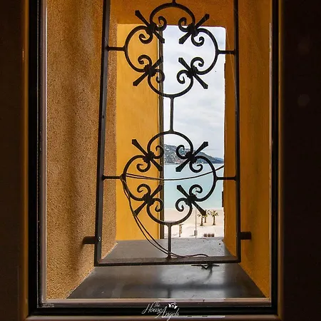 Vista Mare E Comfort In Centro Storico Apartman Menton