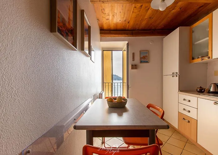 Vista Mare E Comfort In Centro Storico Apartment