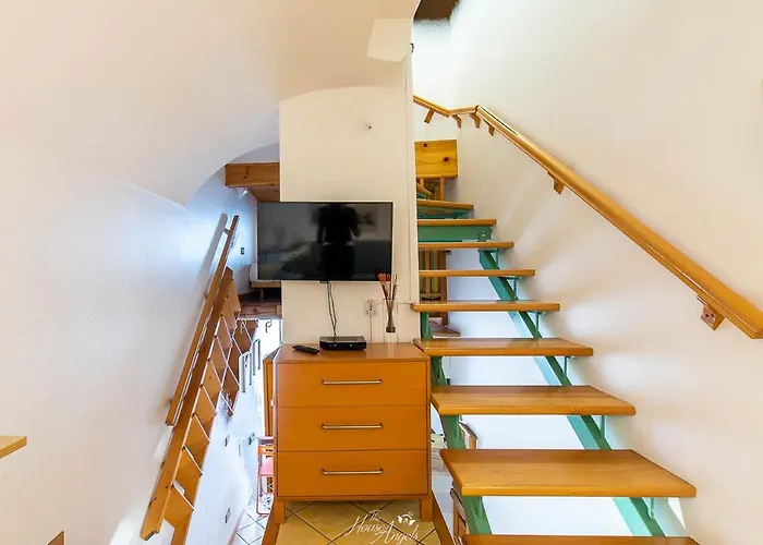 Vista Mare E Comfort In Centro Storico * Ментона