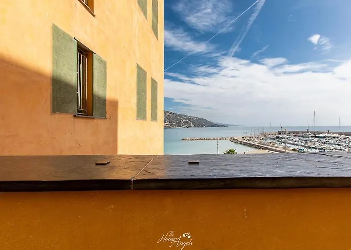 Vista Mare E Comfort In Centro Storico Menton