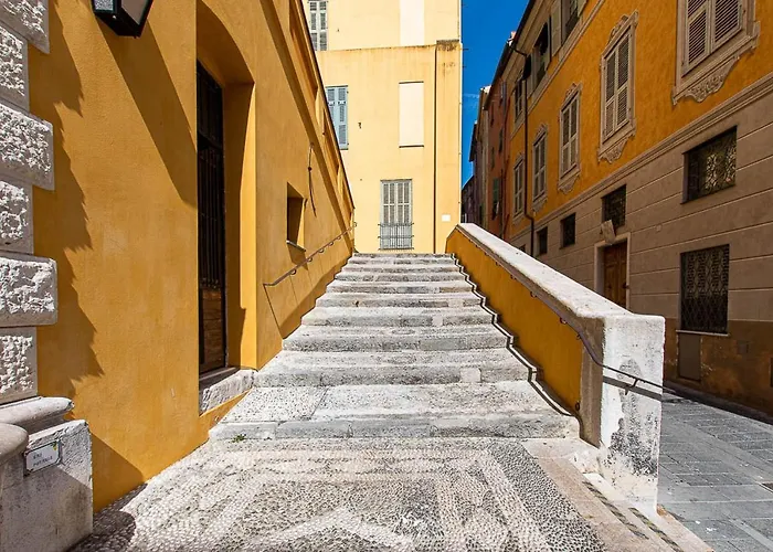 Vista Mare E Comfort In Centro Storico Menton